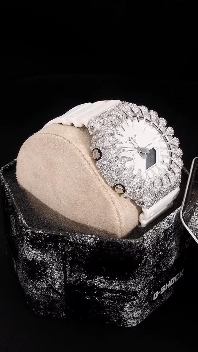 G-Shock GA2100 Collector's WHITE CLAWS Edition